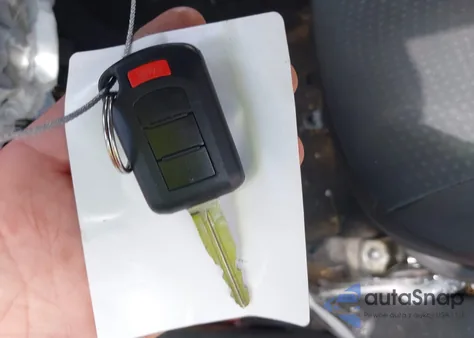 2020 Mitsubishi Mirage G4 Es z USA, uszkodzony, nr VIN ML32F3FJ2LHF07681